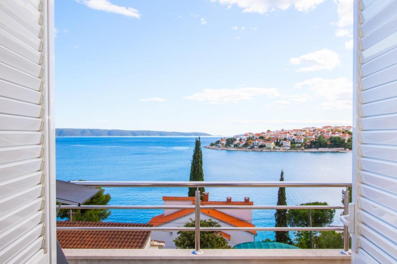 Villa Marta Apartmani Trogir Exterior foto